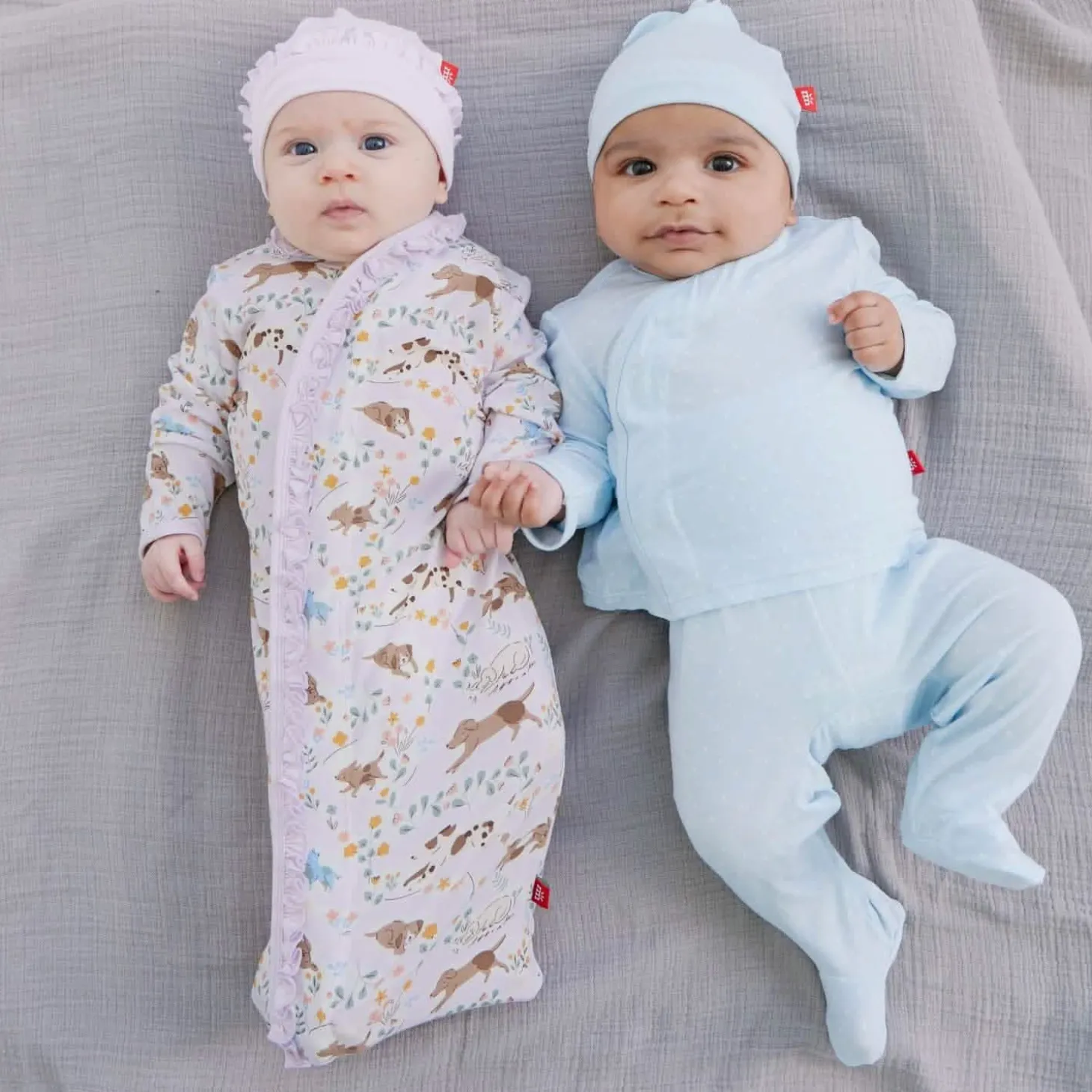 Magnetic Gown & Hat Set with Ruffle