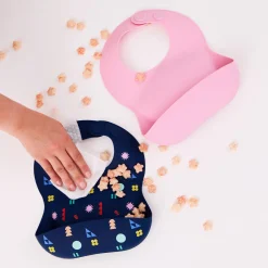 Magnetic Silicone Bib